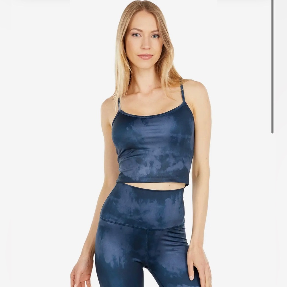 Beyond Yoga Scooped Out Cropped Tank size Medium